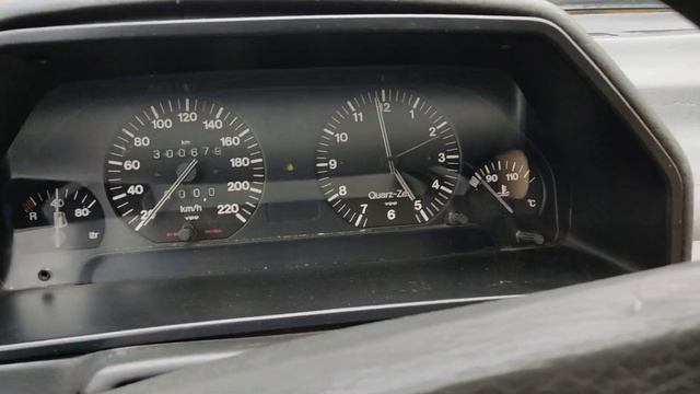AUDI 100 C3 авант - 1.8 звук мотора | обзор продажа универсала 1984 #1 смотреть онлайн