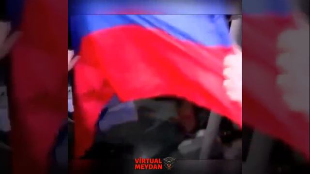 Армяне идут против русских, сжигают флаг России. смотреть онлайн