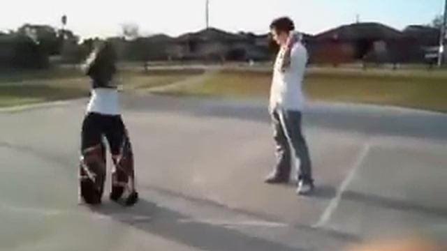 Hardstyle Battle  Shuffle Vs Jumpstyle.flv