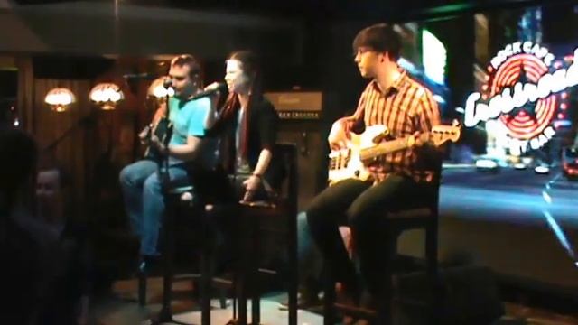 Вишневый коктейль (акустика) в Crossroad 07.05.15 Вставай (Пара нормальных) смотреть онлайн