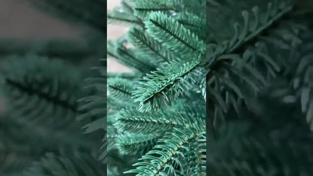 Искусственная ель литая "Царская" смотреть онлайн