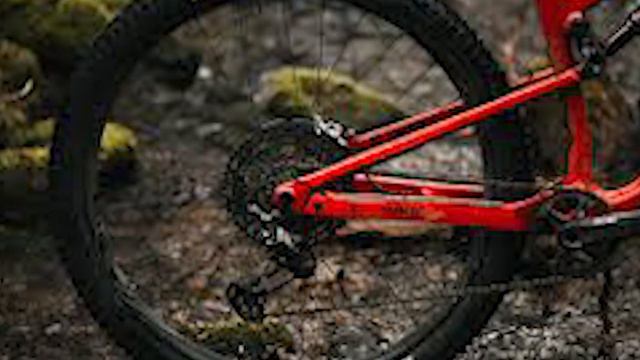 2022 ROCKY MOUNTAIN ELEMENT- ROCKY MOUNTAIN BIKES смотреть онлайн