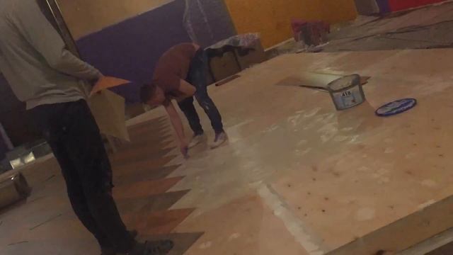 Укладка мармолеума. Ресторан ЧайХана. смотреть онлайн