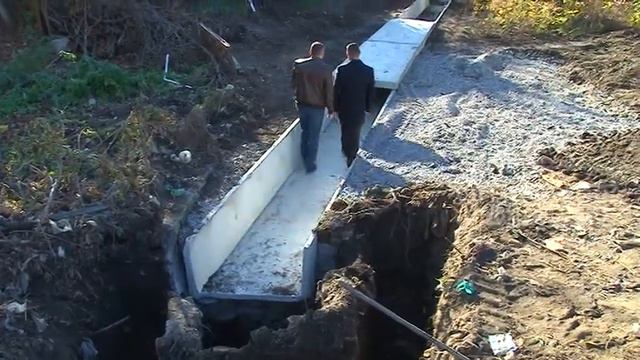Умань міська рада. По вулиці Незалежності ремонтують зливову каналізацію смотреть онлайн
