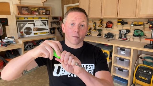 Put This GOOP On SCREWDRIVERS + SCREWS...Never Strip A Screw Again!! (Stripped Screw Preventer!) смотреть онлайн