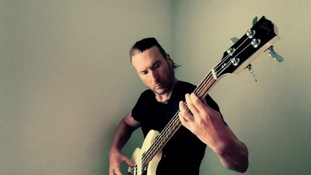 Gibson Guitars Metal Eye The Bass Player смотреть онлайн