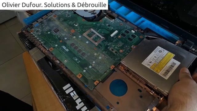 Comment démonter un ordinateur portable ASUS X75V (Tuto) смотреть онлайн