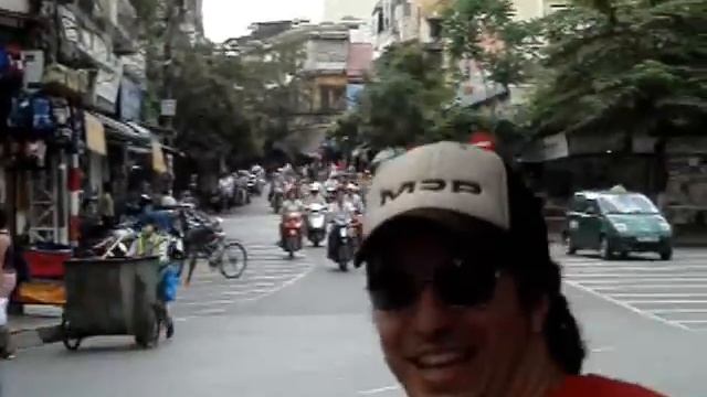 Where do all these scooters come from? A closer look at OEMs смотреть онлайн