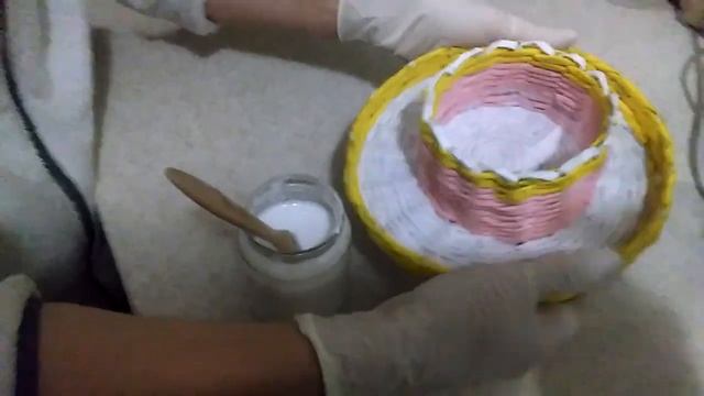 25 мая 2020 г.Грунтовка изделий из газетных трубочек. смотреть онлайн