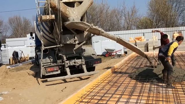 Заливка плиты в Карачуново Талдомского района 22.04.19 смотреть онлайн