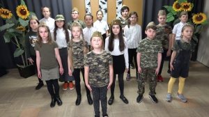 Песня военных лет "Победная весна 45-го". Ансамбль Клуба "Подсолнухи" Лимерик. Ирландия.