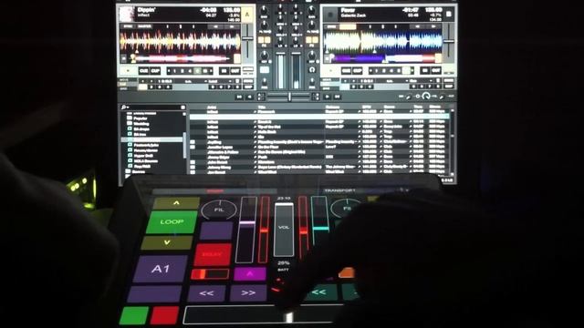TouchOSC + Traktor = iPad DJ set w/ wireless MIDI controller смотреть онлайн