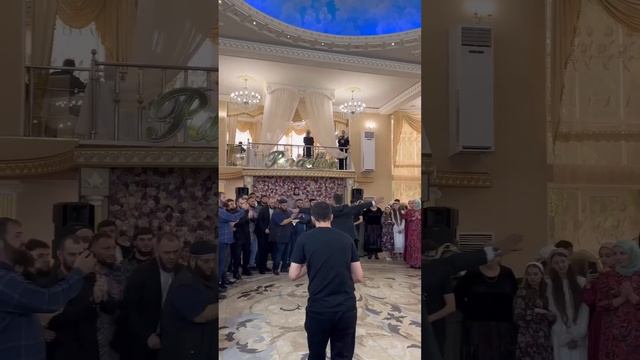 СЕГОДНЯ ТАНЦЕВАЛИ ?ДО УПАДУ НА СВАДЬБЕ ПЛЕМЯННИКА ? смотреть онлайн