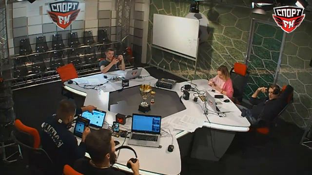 Алим Набиев и Руслан Кривуша в гостях у Двойного удара. 30.10.2017 смотреть онлайн