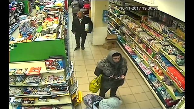 Corona как воруют в магазинах Воры в магазинах Мир События наглых краж Мир События смотреть онлайн