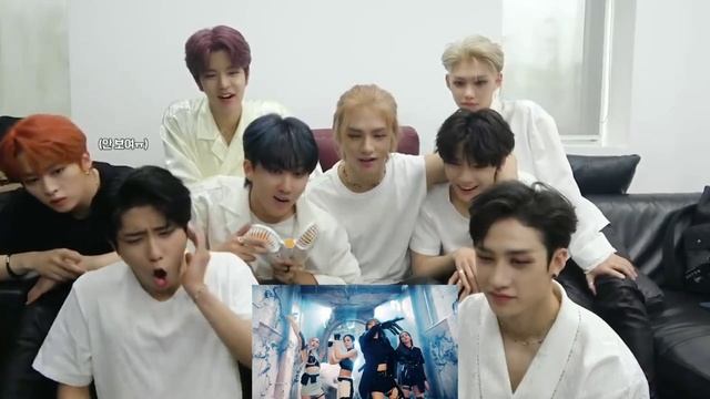 STRAY KIDS Reaction To BLACKPINK - 'KILL THIS LOVE' MV смотреть онлайн