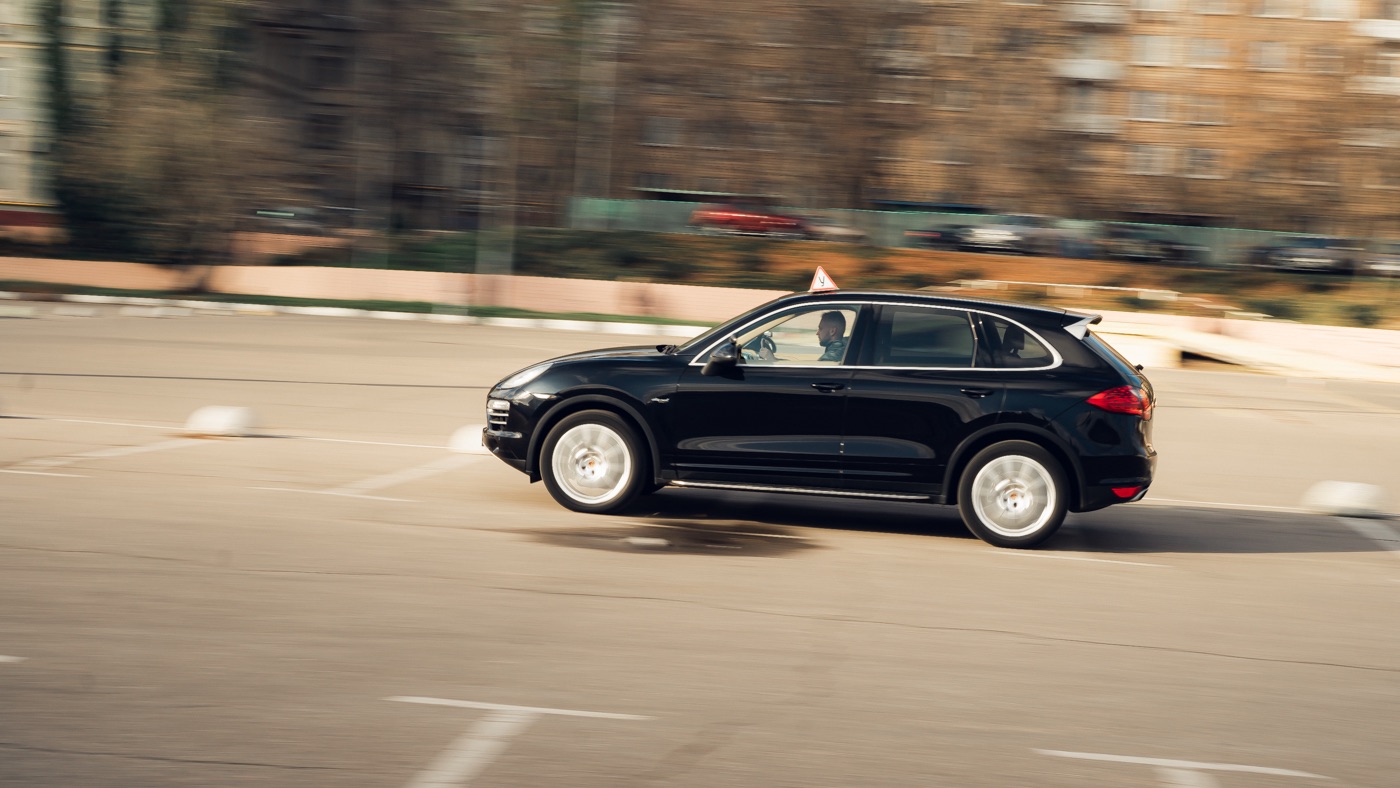 УЧЕБНЫЙ PORSCHE CAYENNE