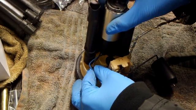 1998-2002 Corolla Fuel Pump Replacement смотреть онлайн