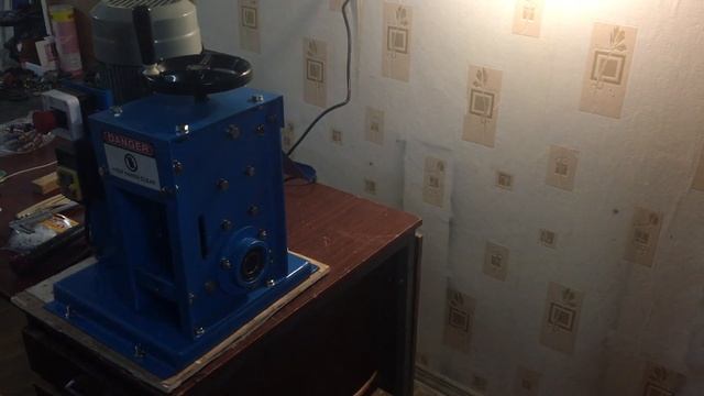 Электрический станок для разделки бронированного кабеля MS-60 и медный провод 1.5мм2 смотреть онлайн