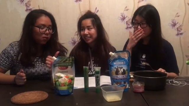 Пельмени с необычном соусом. смотреть онлайн