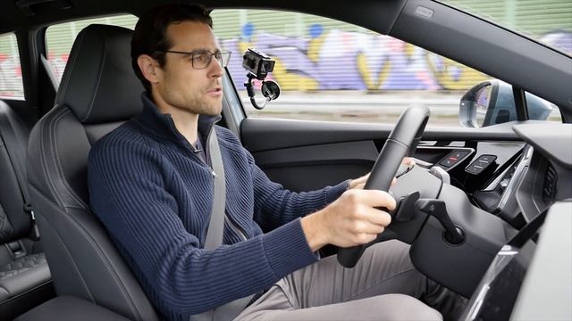 Audi or VW? Audi Q4 e-tron 50 AWD vs VW ID4 GTX mid-size EV SUV comparison REVIEW смотреть онлайн