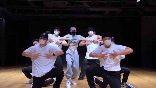 STRAY KIDS X LISA - DOMINO / LALISA MASHUP