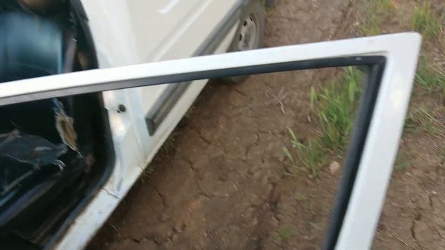 نظرة سريعة على سيارة Renault Expréss смотреть онлайн