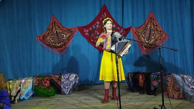 Дегтярева Валерия, Народные наигрыши, Катюша. смотреть онлайн
