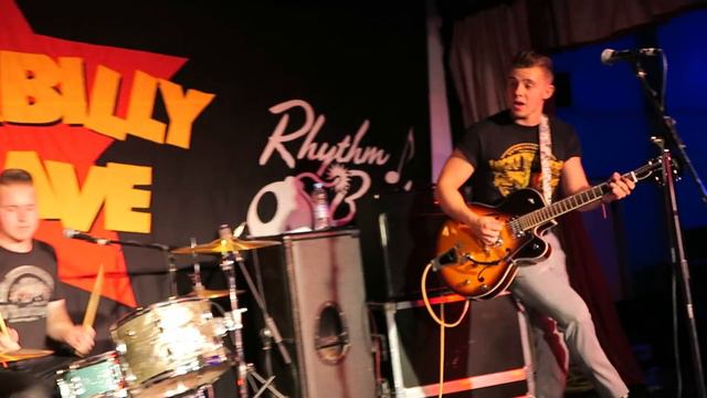 RelaxTrio - Back Seat Boogie Nights - LIVE at the Rockabilly Rave смотреть онлайн