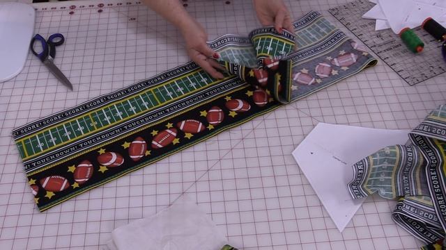 Table Runner and Placemats смотреть онлайн