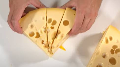 2. Швейцарские с глазком AVI