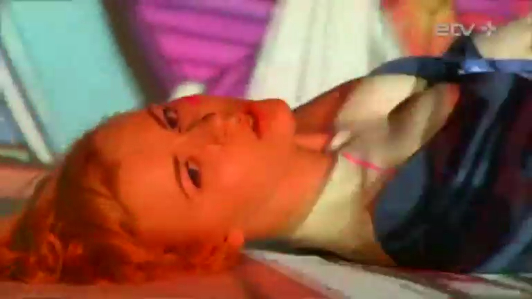 Würffel - Dance, Dance (Official Video) смотреть онлайн