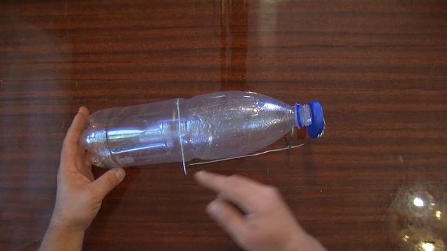 Мышеловка из пластиковой бутылки. Mousetrap from a plastic bottle. смотреть онлайн