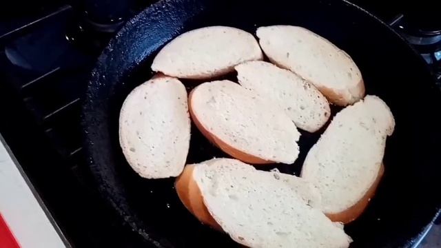 ?Бутерброды со шпротами! Самый вкусный рецепт!? смотреть онлайн