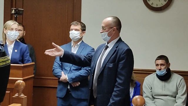 Истцы требуют копии документов заверенные губернатором... смотреть онлайн