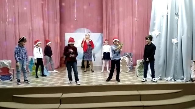 2 1кл новогодний спектакль "В поисках ёлочки" 20-12-2021 смотреть онлайн