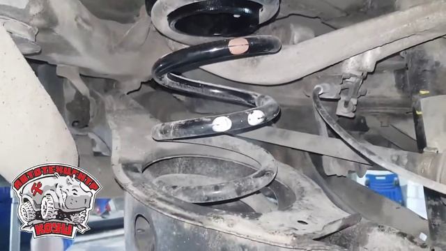 Установка лифта на автомобиль Nissan Pathfinder R52, в Техцентре Коуш, на Рубцовской набережной. смотреть онлайн