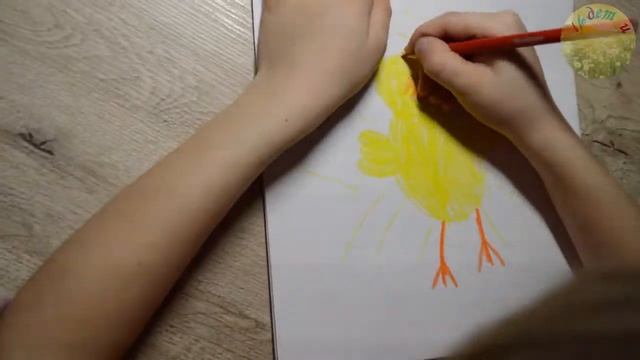 Ребенок рисует цыпленка легко. смотреть онлайн