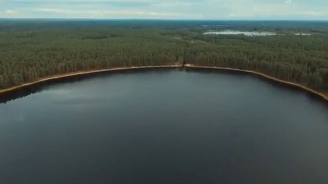 Полет над озерами и поселком Самусь смотреть онлайн