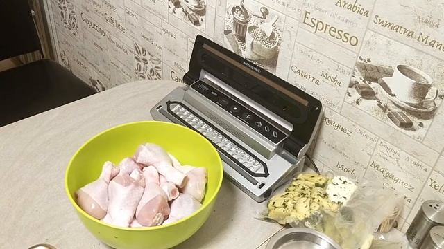 Готовим куриную голень и картофель в Су-Виде. смотреть онлайн