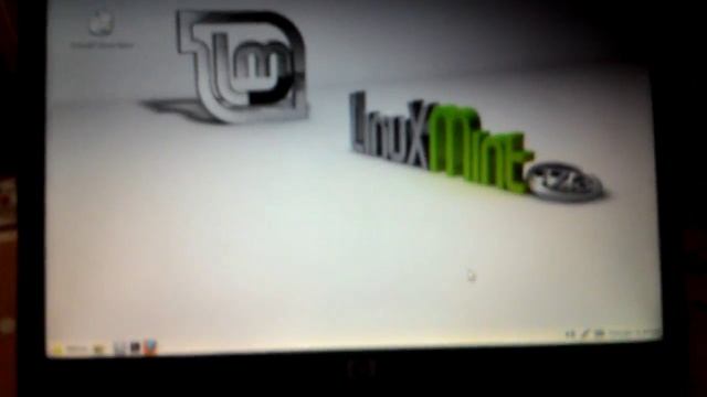 Part 2 - Running Linux from USB Flash Drive (Linux Mint 17.3) смотреть онлайн