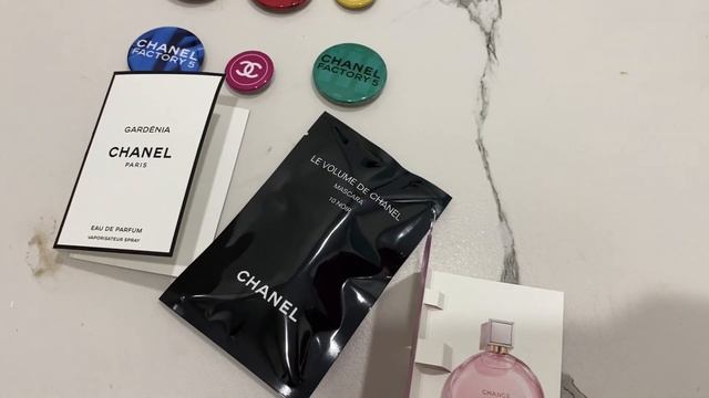 ДУХИ НОВЫЕ ❤️ , ПОДАРКИ ОТ ШАНЕЛЬ САМОЕ ГЛАВНОЕ ЭТО В КОНЦЕ САМАОЕ ИНТЕРЕСНОЕ ИЗ ПОДАРКОВ ? смотреть онлайн