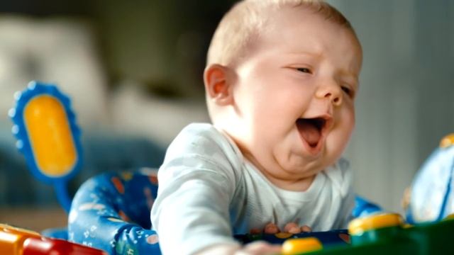 Салфетки Pampers: Ой, сюрприз! (2016) смотреть онлайн