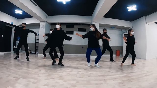 Black Swan(블랙스완) - BTS(방탄소년단) / 방송댄스(몸치탈출 케이팝 댄스) 춤 배우기 클래스 - K-Pop Dance Class смотреть онлайн