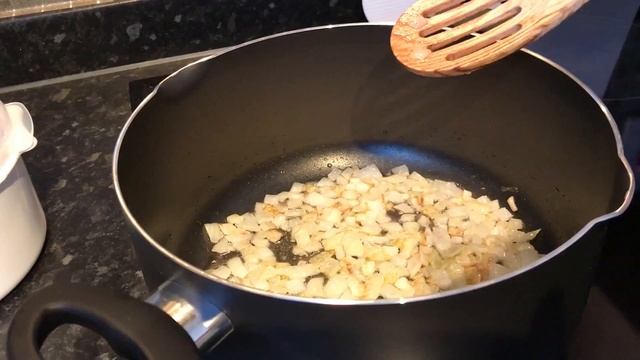 Гуляш с грибами и тефтелями