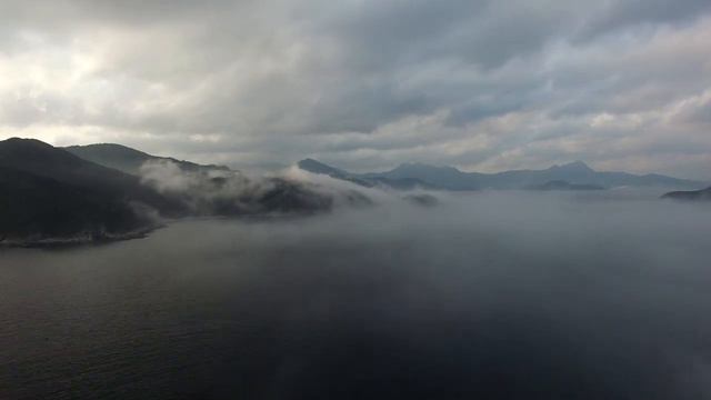 Dark ambient with Soma Lyra-8 and Access Indigos смотреть онлайн