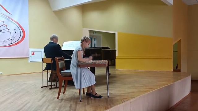 V. Malych. Concert paraphrase. Tsimbaly. В. Малых Старогородская сюита 3 часть смотреть онлайн