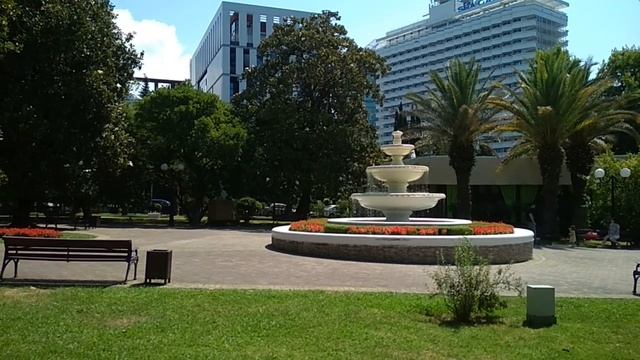 Сочи. Парк у Черного моря... смотреть онлайн