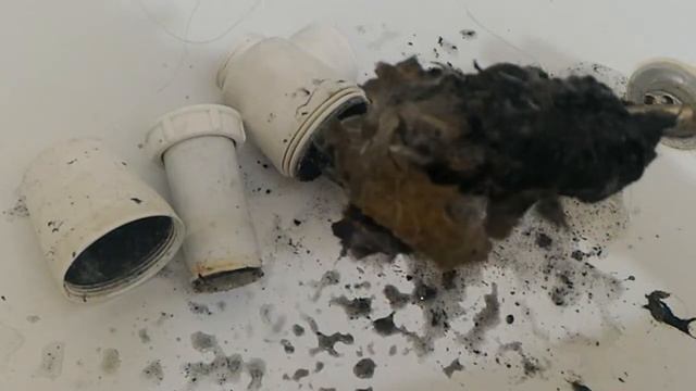 СИФОН. В умывальнике стоит вода. Разбираем, чистим и промываем сифон Своими руками смотреть онлайн