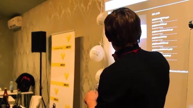 Визуализация дерева комитов в git репозитории смотреть онлайн